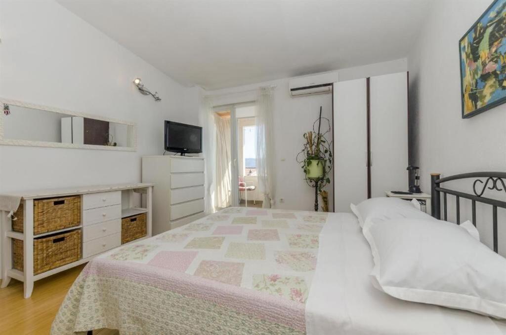 Apartments Zanet Sumpetar エクステリア 写真